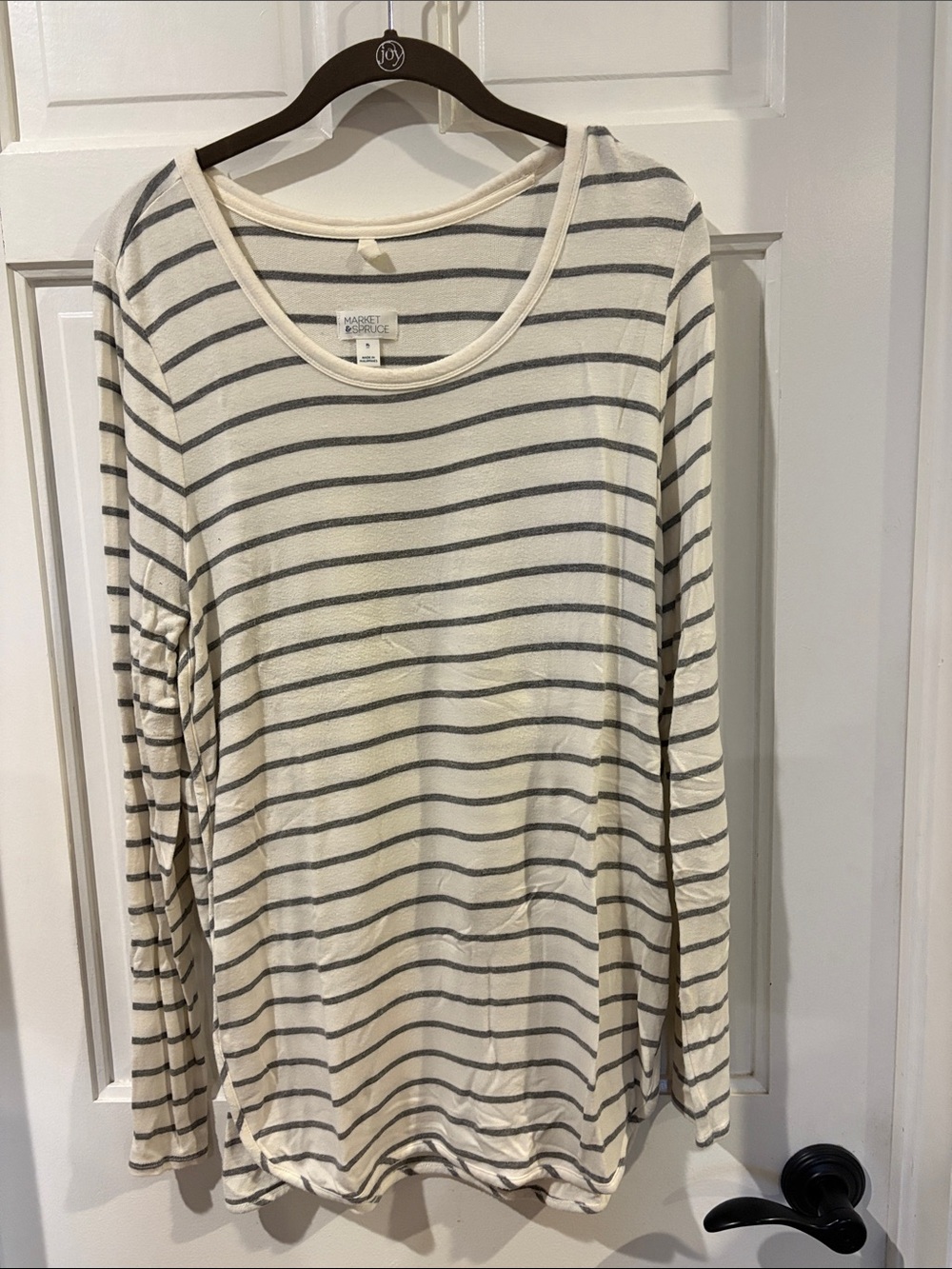 Market & Spruce Cream and Gray Striped Long Sleeve Tee